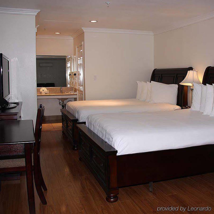 Ambassador Motel
